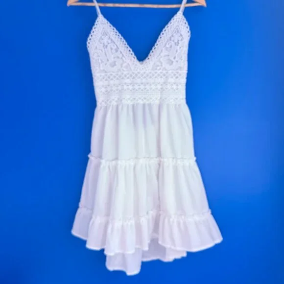 White Babydoll Fitted Bodice Flowy Skirt Bow Closure Dress - XS/S - Picture 2 of 8